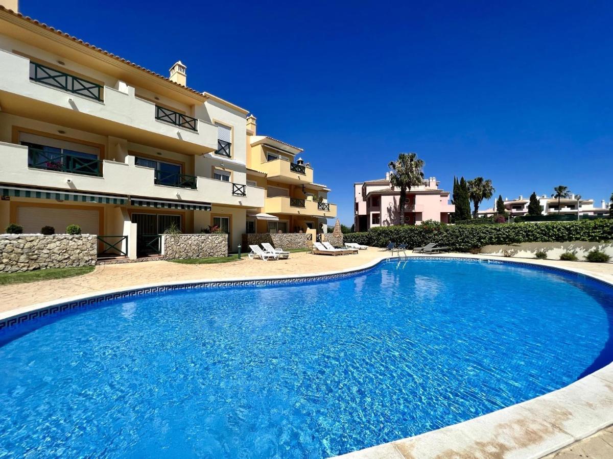 Albufeira Valley 2 With Pool By Homing Buitenkant foto
